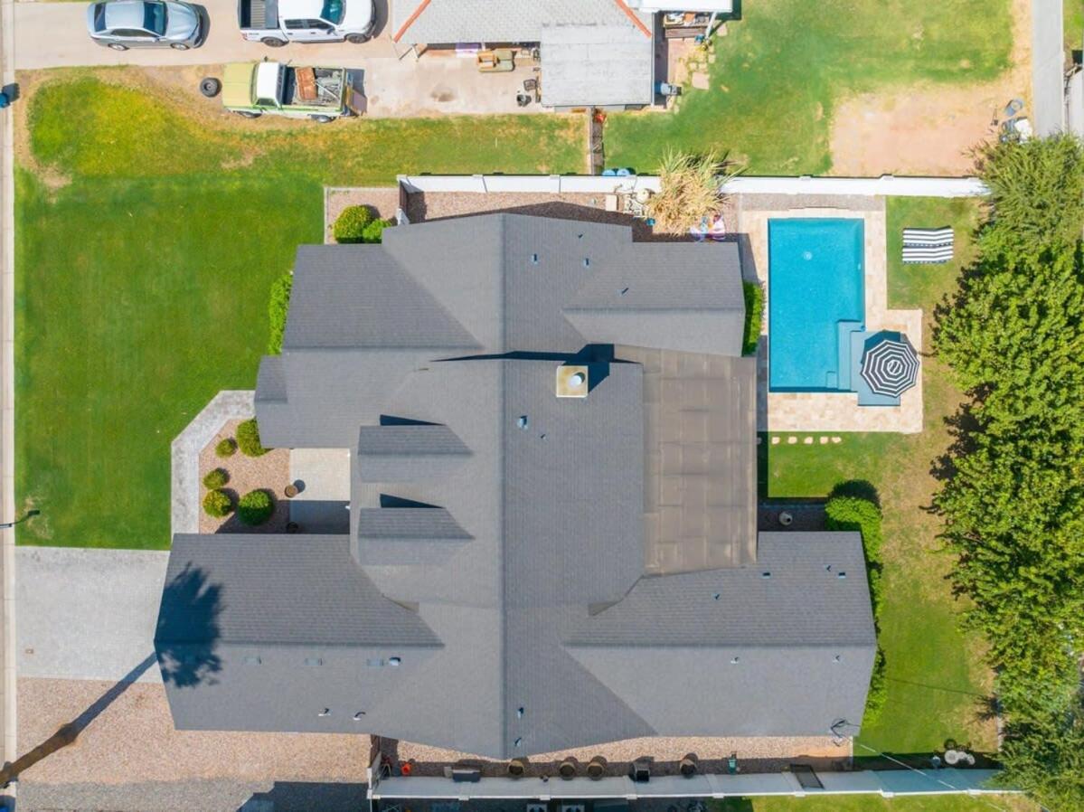 Luxurious With Private Pool - Sleeps 14 *