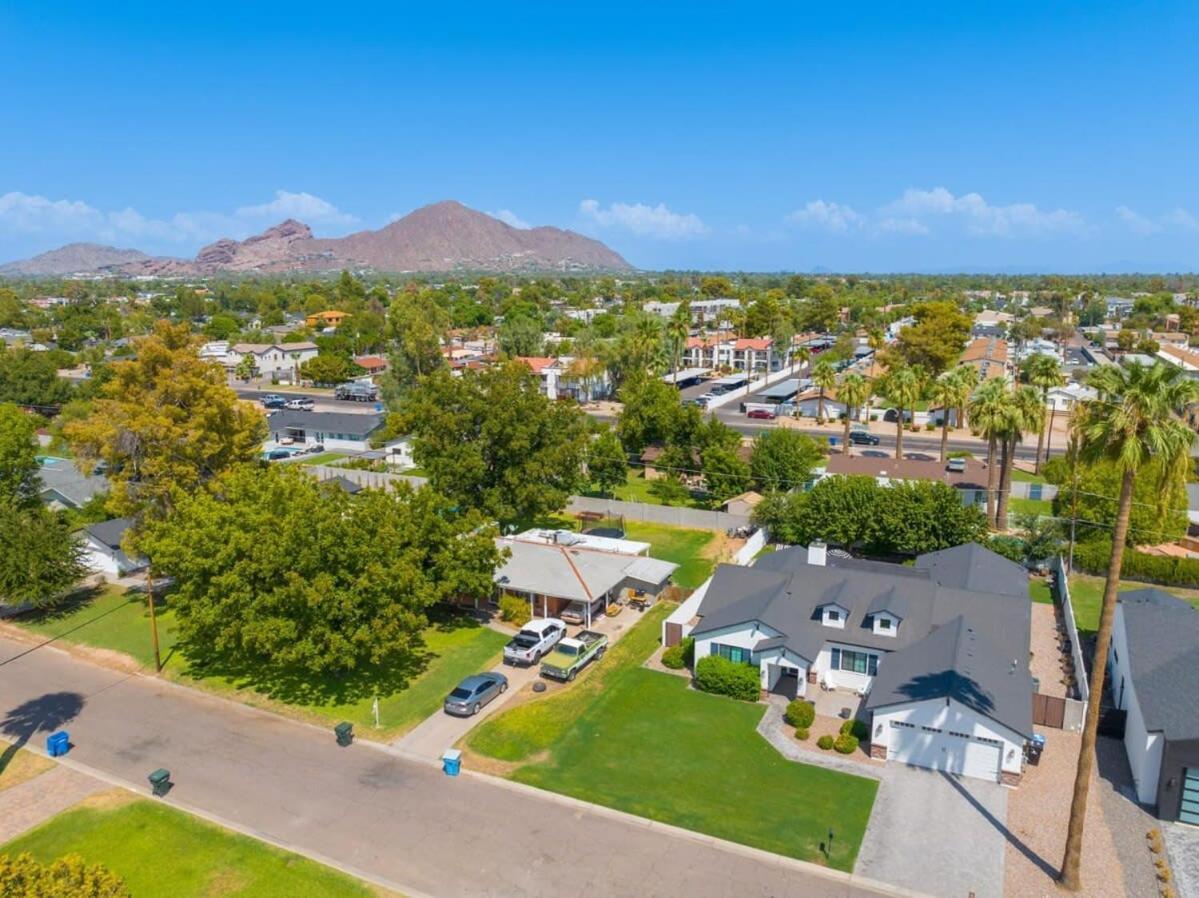 Luxurious With Private Pool - Sleeps 14