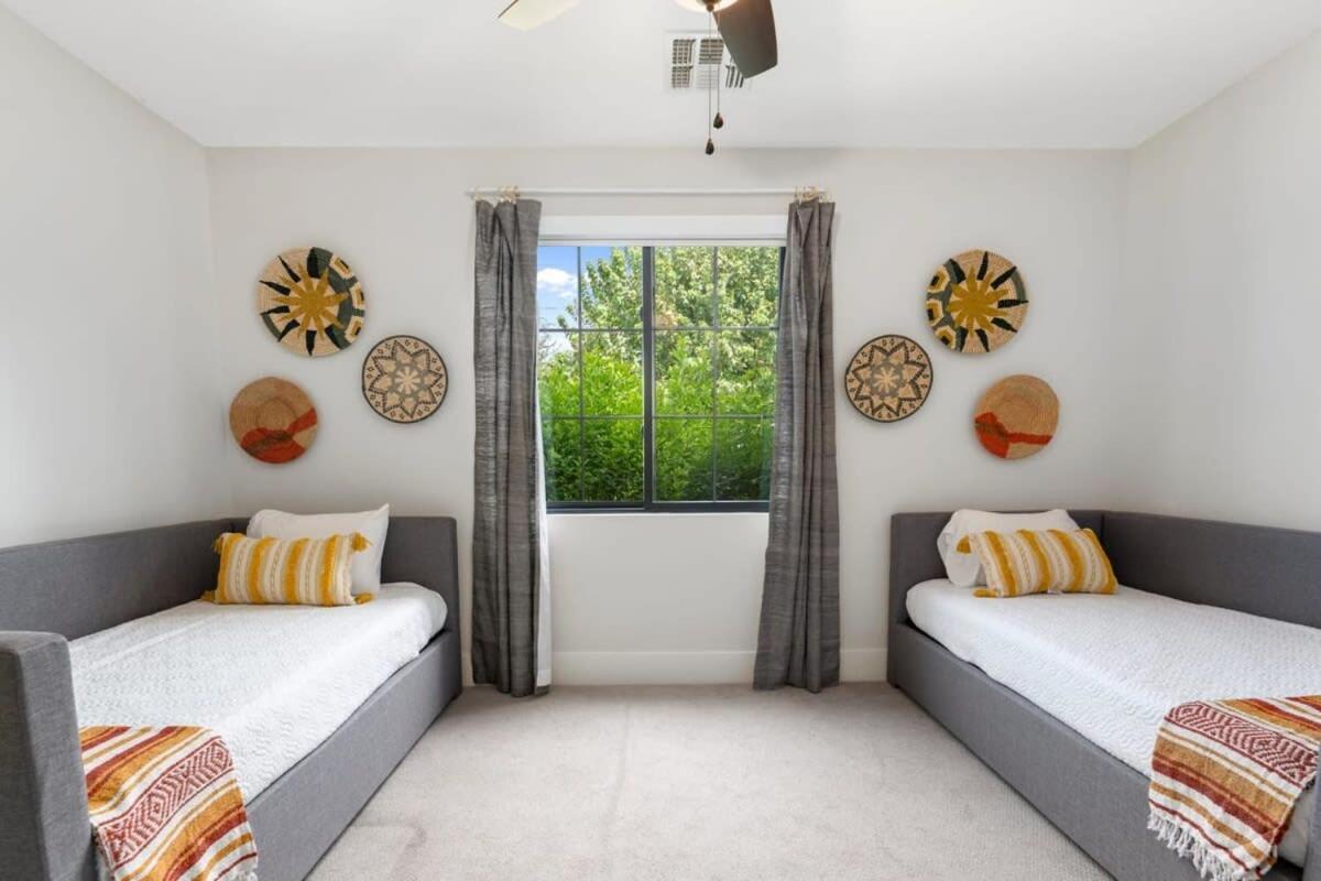 Holiday home Luxurious With Private Pool - Sleeps 14