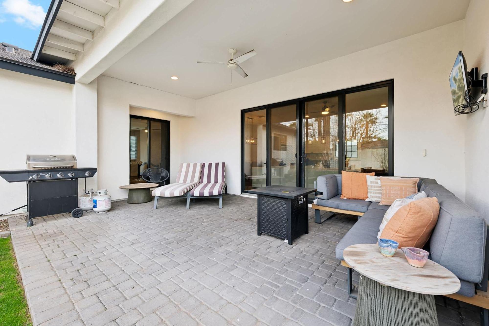 Holiday home Luxurious With Private Pool - Sleeps 14
