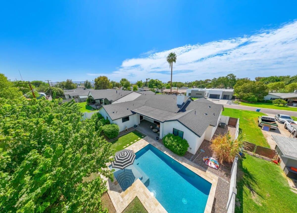 Holiday home Luxurious With Private Pool - Sleeps 14