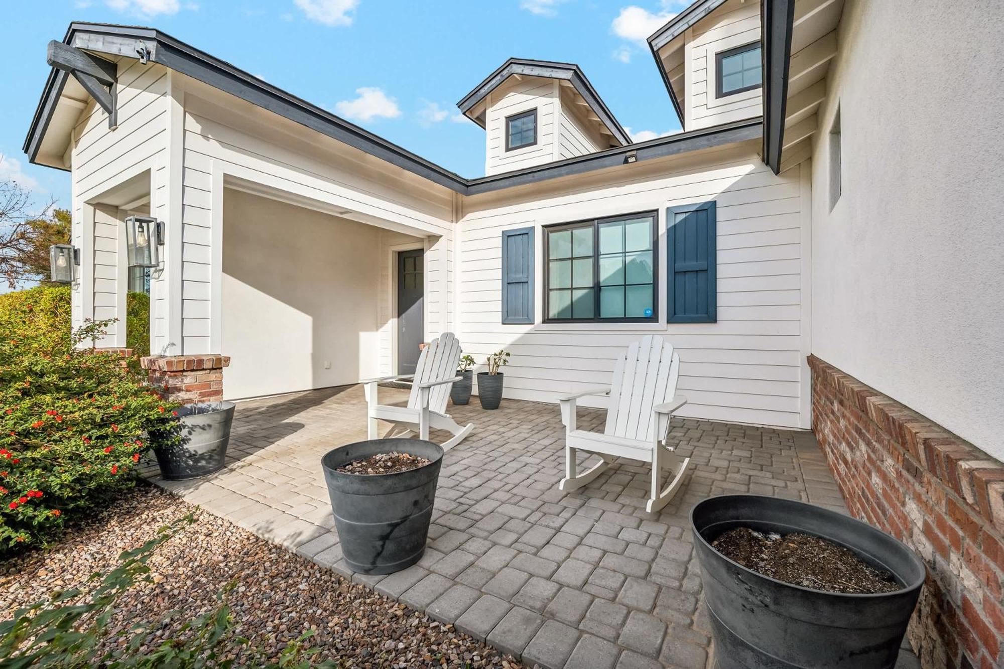 Luxurious With Private Pool - Sleeps 14